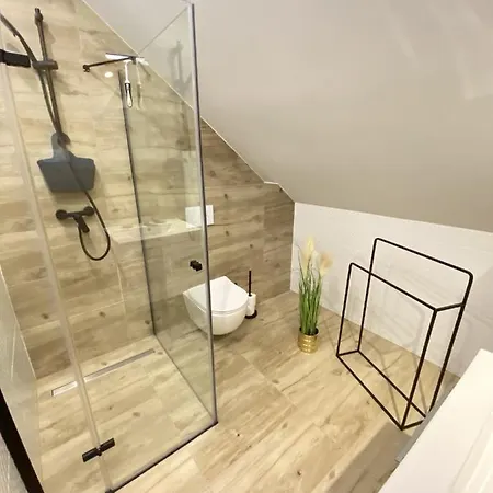 Apartmán Fiona2 Centrum700m Parking Bezplatny Monitorowany Salon Tv Sypialnia Tv Lazienka Kuchnia Rekuperacja *