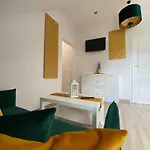 Apartamento Fiona2 Centrum700m Parking Bezplatny Monitorowany Salon Tv Sypialnia Tv Lazienka Kuchnia Rekuperacja *