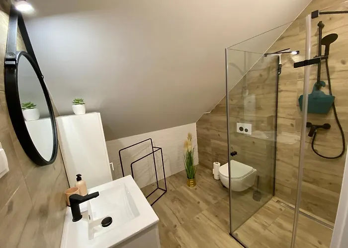 Appartement Fiona2 Centrum700m Parking Bezplatny Monitorowany Salon Tv Sypialnia Tv Lazienka Kuchnia Rekuperacja