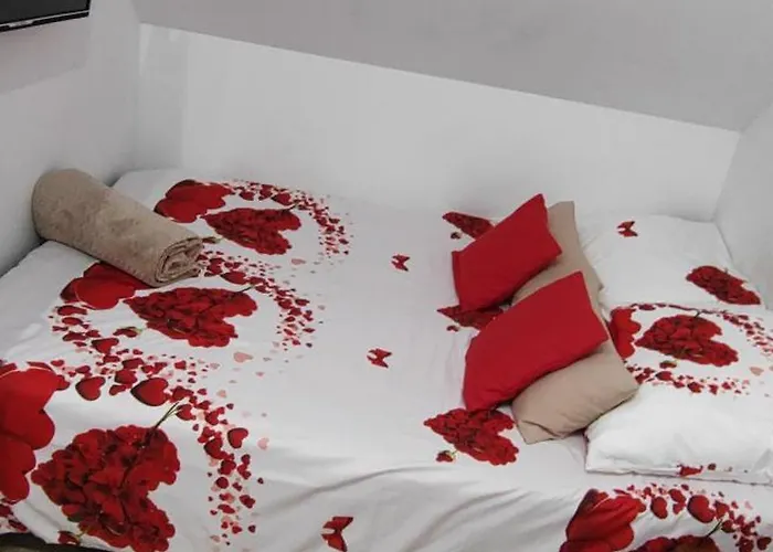 Appartement Fiona2 Centrum700m Parking Bezplatny Monitorowany Salon Tv Sypialnia Tv Lazienka Kuchnia Rekuperacja